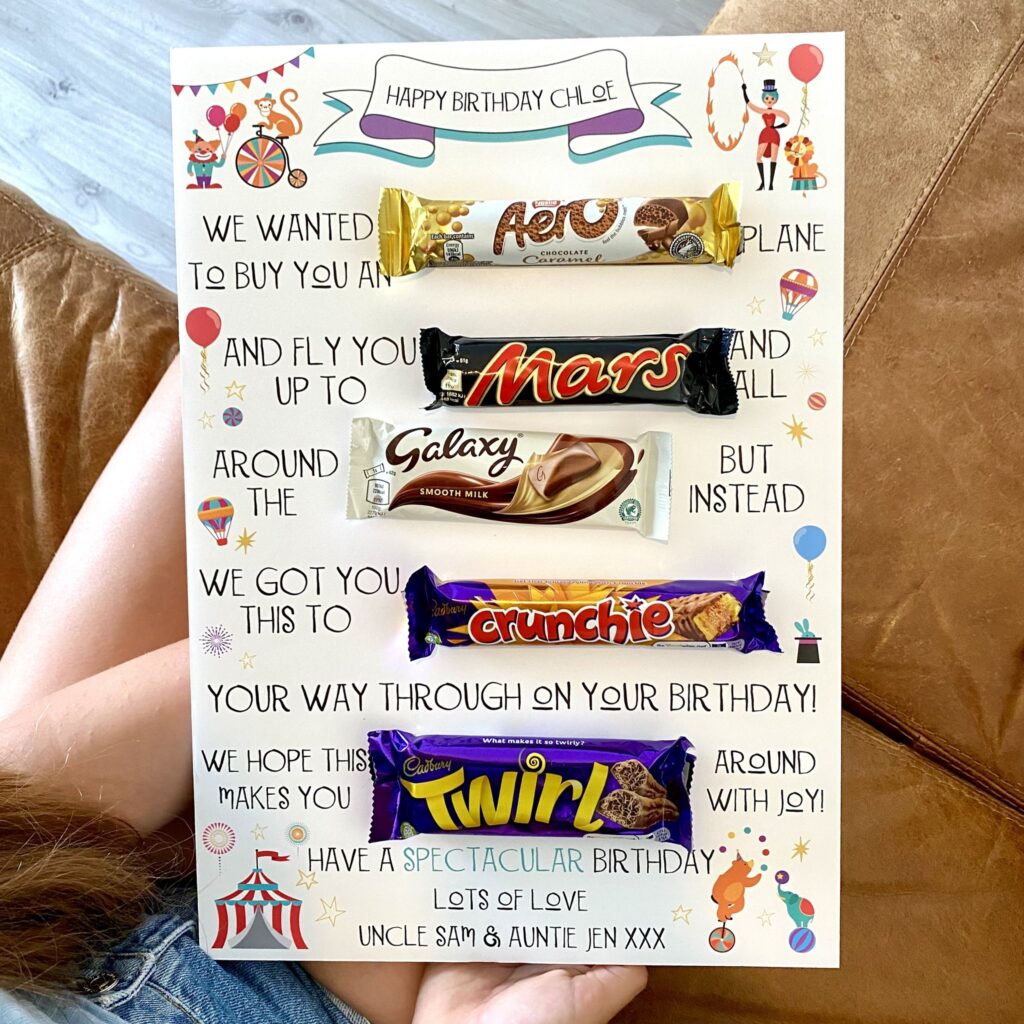 Black gift box with 9 chocolates and Happy birthday! message - Chocolala
